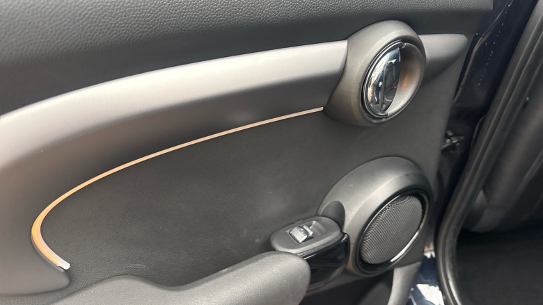 MINI Hatchback 2.0 Cooper S Exclusive 5dr Auto Petrol Hatchback